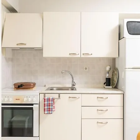 F & B Summer Collection - Kassandra - *