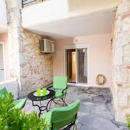 Apartment F & B Summer Collection - Kassandra -